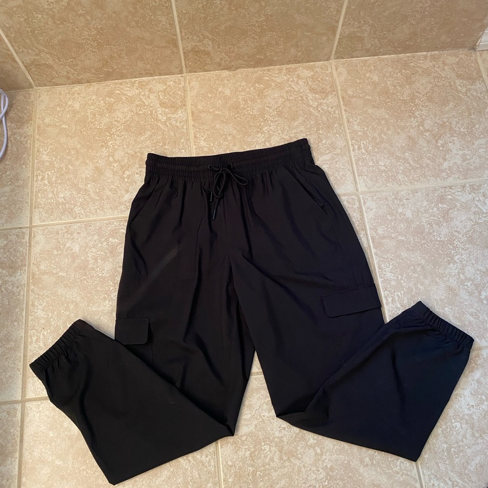 NWOT Old Navy Three-Pack Cargo Joggers in Teal, Black & Navy - Picture 4 of 7